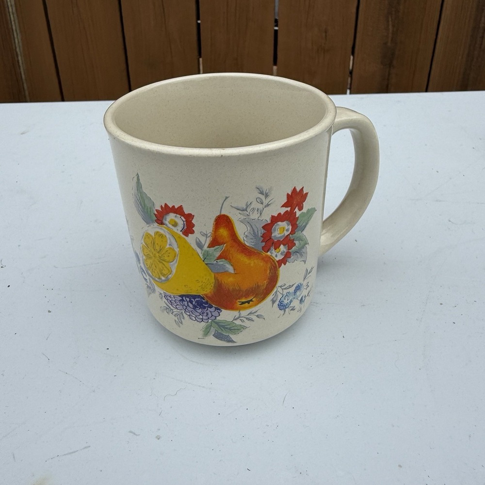 vintage Sunnycraft Stoneware mug featuring a fruit‎ motif